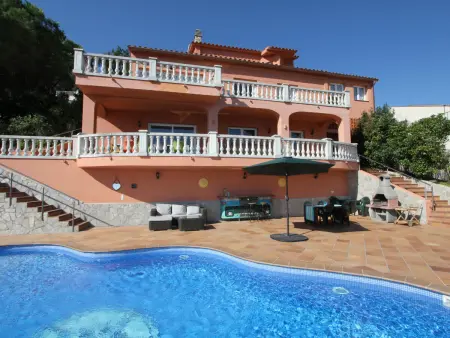 Villa 10 Pers, Piscine Privée, Climatisée, Gite 10 personnes à Lloret de Mar - Photo 1