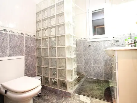 Villa 10 Pers, Piscine Privée, Climatisée, Gite 10 personnes à Lloret de Mar - Photo 22