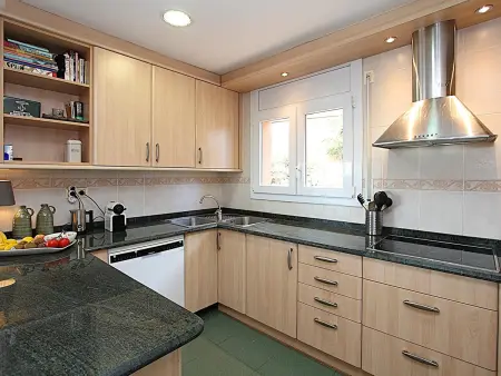 Villa 10 Pers, Piscine Privée, Climatisée, Gite 10 personnes à Lloret de Mar - Photo 24