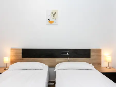 Villa 17 pers., piscine privée, près plage à 3km, clim, BBQ, WiFi - Parfait pour familles et groupes - Photo 6