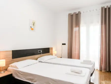 Villa 17 pers., piscine privée, près plage à 3km, clim, BBQ, WiFi - Parfait pour familles et groupes - Photo 10