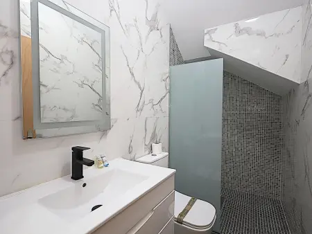Villa 17 pers., piscine privée, près plage à 3km, clim, BBQ, WiFi - Parfait pour familles et groupes - Photo 28