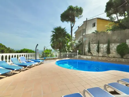Villa spacieuse pour 18 personnes avec piscine privée et climatisation à Lloret de Mar - Photo 7