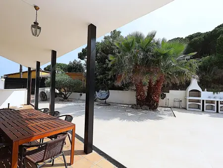 Villa spacieuse avec piscine privée et barbecue, à 15 min de Tossa de Mar, pour 12 personnes - Photo 3