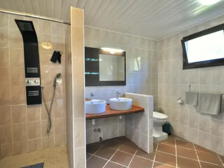 Villa spacieuse avec piscine privée et barbecue, à 15 min de Tossa de Mar, pour 12 personnes - Photo 21