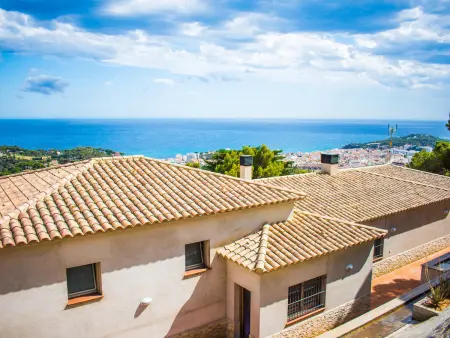 Villa Moderne avec Vue sur Mer et Piscine Privée à Roca Grossa - Photo 2
