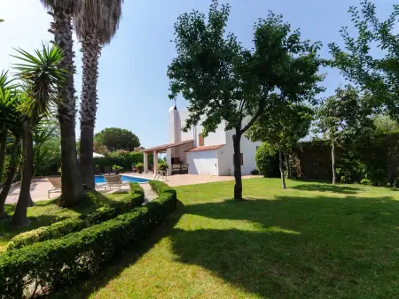 Villa familiale avec piscine privée, proche plage - Photo 4