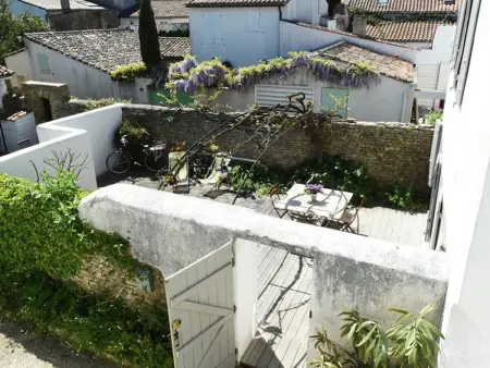 Charmante maison avec cour ensoleillée, espace pour vélos, Wi-Fi et cuisine équipée aux Portes-en-Ré - Photo 4