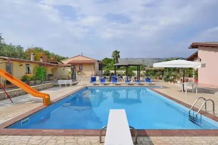 Ferienhaus Solarino-Villa Eureka mit Privatpool, Villa en Sicile avec piscine privée et jardin - Photo 16