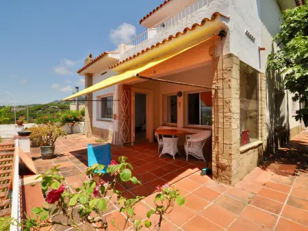 Chalet rustique avec piscine privée près de la plage - Photo 7