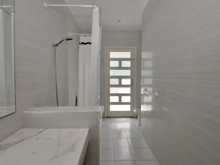 Chalet rustique avec piscine privée près de la plage - Photo 22