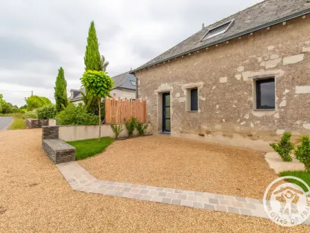 Gîte cosy rénové en 2021, près de la Loire, idéal pour couples, avec terrasse privée et parking inclus - Photo 16