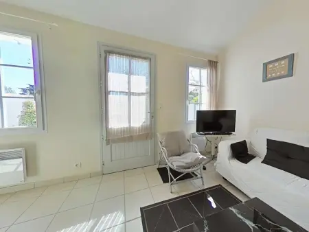 Charmante maison à 250m de la plage avec jardin, terrasse ensoleillée et garage à vélo, L'Épine - Photo 4