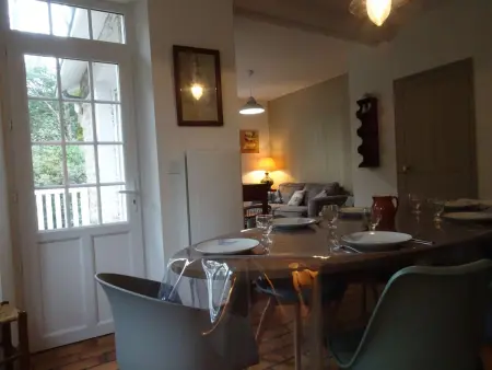 Maison en pierre rénovée, 8 couchages, terrasse bois, proche bois de la Chaise - Photo 8