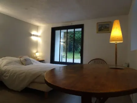 Maison en pierre rénovée, 8 couchages, terrasse bois, proche bois de la Chaise - Photo 22