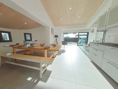 Maison familiale 10 pers, annexe, plage 250m, wifi, parking, jardin clos, terrasse avec pergola - Photo 6