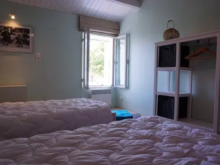Maison charmante 6 pers, jardin clos, TV et Wifi, proche commerces et plage, petit chien accepté. - Photo 16