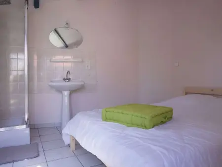 Maison charmante 6 pers, jardin clos, TV et Wifi, proche commerces et plage, petit chien accepté. - Photo 19