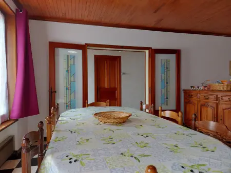 Maison spacieuse avec jardin, BBQ, table de ping-pong, proche commerces, pour 9 personnes et bébés - Photo 10