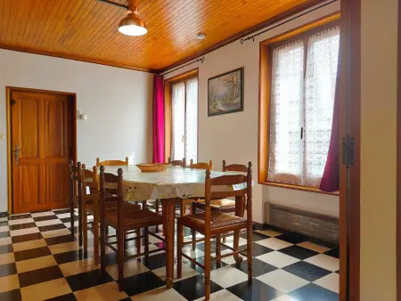 Maison spacieuse avec jardin, BBQ, table de ping-pong, proche commerces, pour 9 personnes et bébés - Photo 11