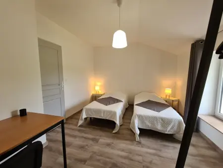 Maison tranquille avec jardin, proche Châteauroux, 4 ch., 3 sdb, terrasse, barbecue, parking - Photo 32