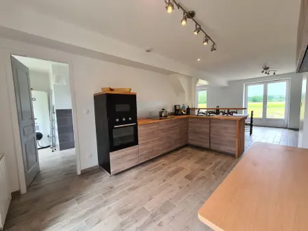 Maison calme avec jardin et terrasse, proche Châteauroux, 3 chambres, 3 salles de bain, parking inclus - Photo 12