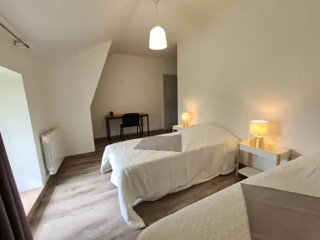 Maison calme avec jardin et terrasse, proche Châteauroux, 3 chambres, 3 salles de bain, parking inclus - Photo 26