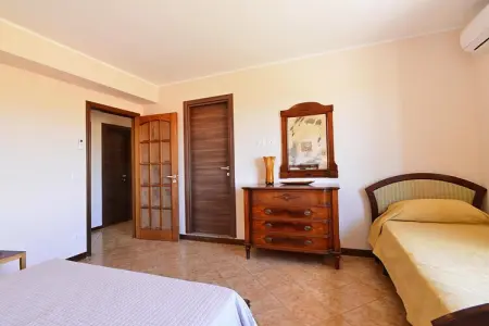 holiday home Floridia-Villa Smeraldo7 Pax mit Privatpool, Maison de vacances avec piscine privée en Floride - Photo 9