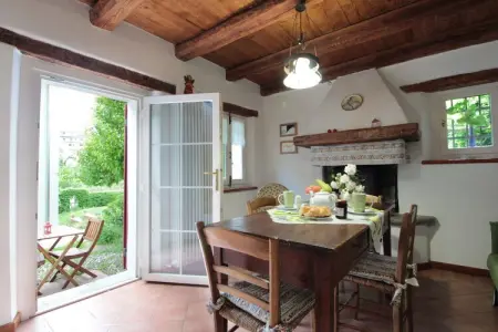 casetta delle rose, Maison de vacances pittoresque à Belluno avec jardin partagé - Photo 1