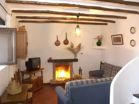 Maison de campagne à Zahara de la Sierra : piscine, jardin, animaux acceptés - Photo 1