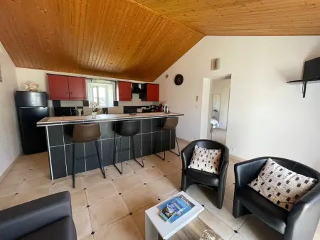 Maison climatisée, 2 gîtes, 2 chambres, 15 hectares, loisirs, animaux acceptés - Photo 1