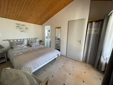 Maison climatisée, 2 gîtes, 2 chambres, 15 hectares, loisirs, animaux acceptés - Photo 8
