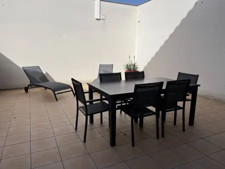 Maison spacieuse au centre de St Pierre d'Oléron, proche commerces, 3 chambres, 6 couchages - Photo 2
