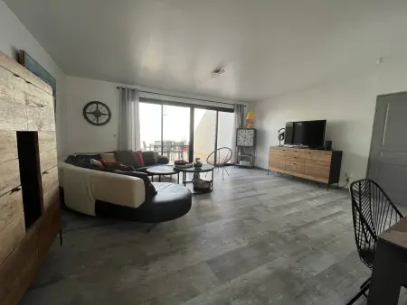 Maison spacieuse au centre de St Pierre d'Oléron, proche commerces, 3 chambres, 6 couchages - Photo 8