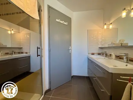 Maison rénovée avec jardin privatif, proche des Sables d'Olonne, parking et Wifi inclus - Photo 15