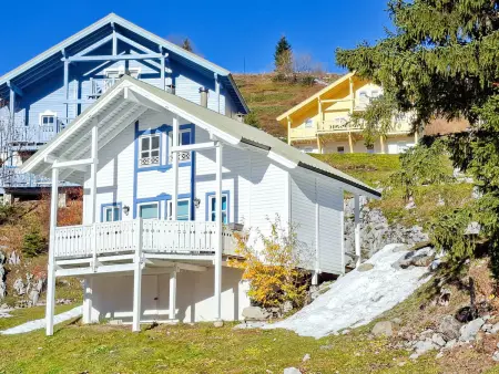 Chalet lumineux avec poêle à bois et WIFI gratuit - 6 à 8 personnes - Garage - Photo 15