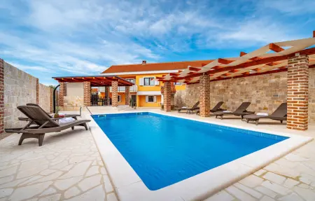 Maison 7 personnes à Pridraga - Photo 9
