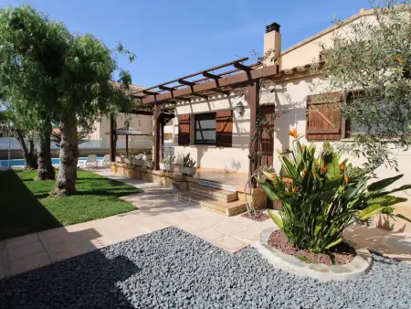 Maison avec piscine privée, près de la mer, climatisation optionnelle, Wi-Fi gratuit, animaux acceptés - Photo 1