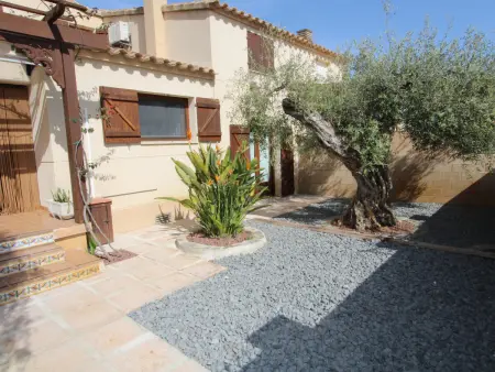 Maison avec piscine privée, près de la mer, climatisation optionnelle, Wi-Fi gratuit, animaux acceptés - Photo 3