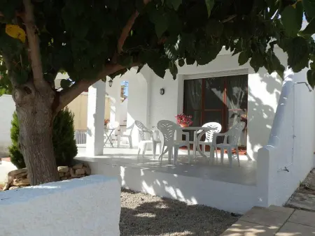 Maison proche mer avec piscine, climatisation, wifi gratuit, animaux bienvenus, plage pour chiens - Photo 6