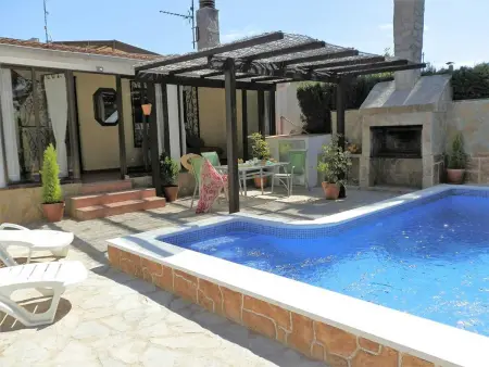 Maison près de la mer avec piscine privée, clim., animaux et plage pour chiens acceptés, WiFi gratuit - Photo 1