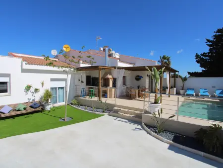 Maison au bord de la mer avec WiFi gratuit, près de la plage, climatisation en option - Photo 2