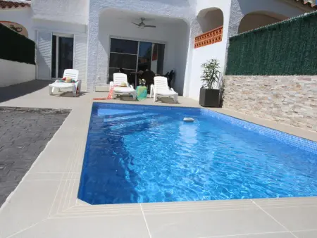 Maison près de la mer avec piscine privée, clim en option, Wi-Fi gratuit, animaux acceptés - Photo 2