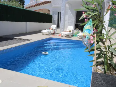 Maison près de la mer avec piscine privée, clim en option, Wi-Fi gratuit, animaux acceptés - Photo 4