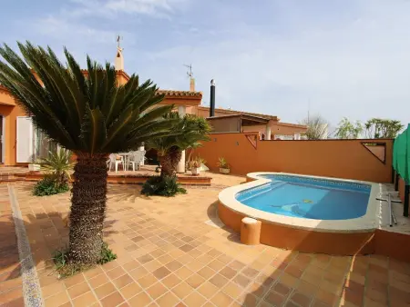 Villa au bord de mer avec piscine privée, climatisation en option, WiFi gratuit, animaux admis - Photo 3