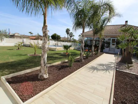 Maison près de la plage avec piscine privée, climatisation, Wi-Fi gratuit, animaux acceptés - Photo 2