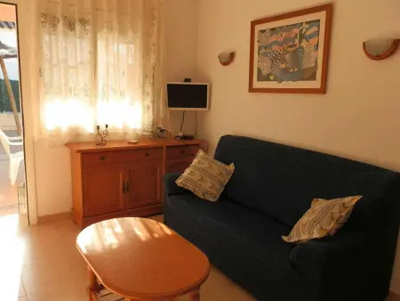 Maison avec piscine privée près de la mer, animaux acceptés, Wi-Fi gratuit, climatisation en option - Photo 15