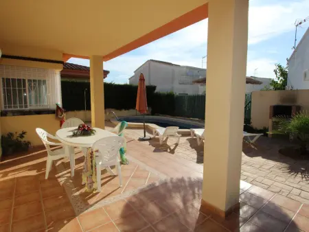 Maison proche de la mer avec piscine privée, clim en option, Wi-Fi gratuit, animaux acceptés, plage à chiens - Photo 5