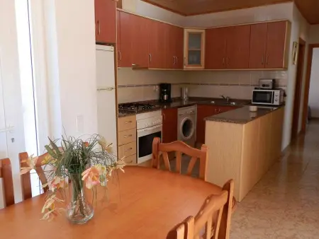 Maison proche de la mer avec piscine privée, clim en option, Wi-Fi gratuit, animaux acceptés, plage à chiens - Photo 9