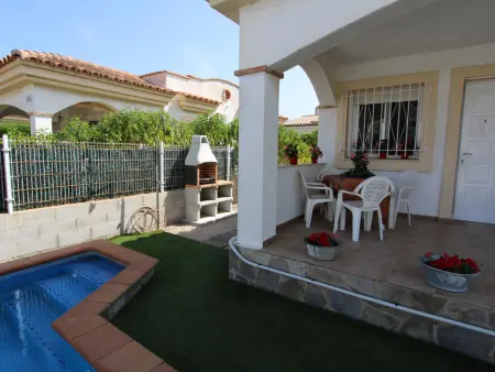 Maison proche mer avec piscine privée, clim en option, WiFi gratuit, animaux admis, plage pour chiens - Photo 5